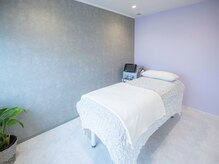 ジュベルビューティー(Jebel Beauty)の雰囲気（広々としたベッド個室に別途パウダースペースも完備しています♪）