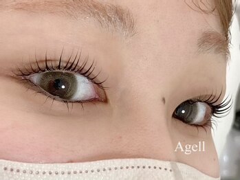 アゲル(Agell)の写真/1人1人の目元を見極め根元から立ち上げ自然な目元へ!眉毛とのセットも◎《まつ毛パーマ×アイブロウ¥9250》