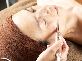 リシア(RECIA)/筋肉コリほぐす4Dトリートメント