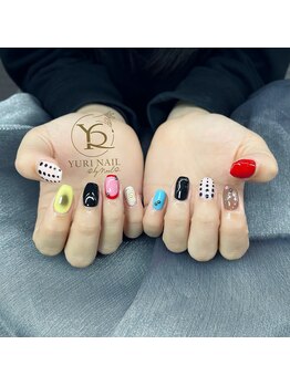 ユリナリタ(YuRi Narita)/