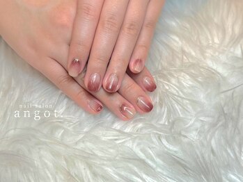 アンガット(angot.)/色々なグラデーションネイル