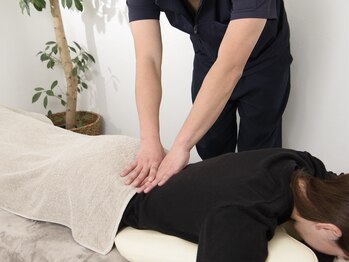 エール シガ(AILE SHIGA)/腰痛・反り腰