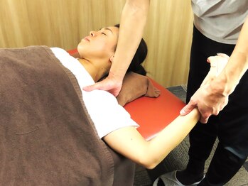 ルクス整体院/猫背・巻き肩・肩こり解消◎