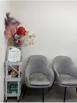 ホワイトニングセンター 大阪羽曳野店の写真/初めての方に寄り添う親切丁寧な接客が自慢です♪忙しいママも理想のトーンUPを実感☆お子様同伴OK◎