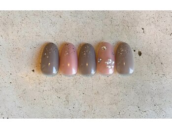 ネイルサロン エムズ(Nail Salon M's)/ワンポイントビジューネイル