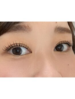 ナチュラル上品な目元にしたい