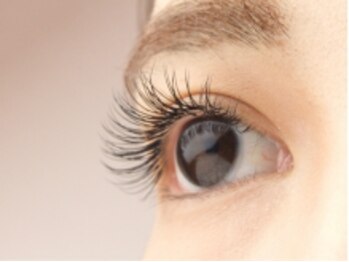 マール そごう千葉店(MAHR)/第一印象は目元から