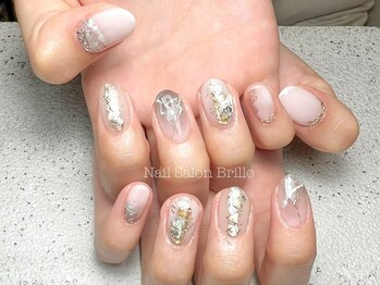 ブリージョ(Brillo)/ハンドデザイン