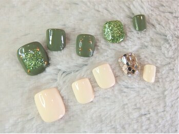 ミュゼドゥリッシュ(musee du riche)の写真/徹底的に丁寧なケアと繊細な技術で仕上がり・モチ◎お仕事帰りも♪お洒落な足元で気分もUP☆同時施術OK！