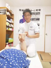 カイロプラクティックふくろう/足首回転