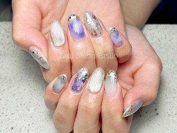 ブリージョ(Brillo)/ハンドデザイン