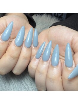 ケソン ネイル スタジオ(qeson nail studio)の写真/長さが欲しい方必見☆お爪の形のお悩みやコンプレックスがある方◎折れてしまった爪の長さ出しは1本~OK!