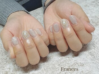 フランセス(Frances)/ブローチネイル