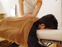 カラダファクトリー イオンモール多摩平の森店の雰囲気（お辛い箇所を重点的にほぐしていきます！）