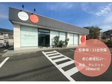 ブランコ バイ ボンド(BLANCO By BOND)の雰囲気（BOND（美容室）店内にございます。入口は美容室と同じ入口です♪）