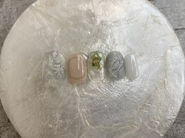 優しめカラーのニュアンス