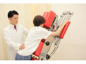 岩槻ぜんりょく接骨院/トムソンベット