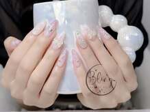Bling beauty salon 東新宿/歌舞伎町【チップ/長さだし/持ち込み】