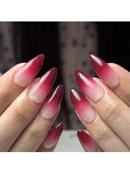 ネイルアトリエビー(nail atelier be’)/ボルドーグラデーション