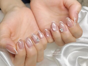 ミラー(Mirror)の写真/大人女性の心を掴む上品シンプルNAIL♪お仕事柄派手なネイルが出来ない方、シンプル派の方にも◎