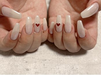 ひまりネイル(ひまりnail)の写真/《持続する艶ネイル.＊》こだわりのトップジェル使用☆オフィスでも楽しめる上品アートや自爪風仕上げも◎