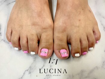 ネイルスタジオ ルキナ(LUCINA)/T-186 大人可愛いピンクネイル