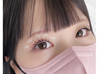 ノク(nok)/カールを2種類使ってタレ目に