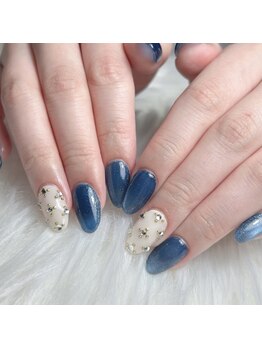 宝石ネイル/マグネットネイル