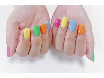 カラフルネイル