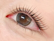 【まつげパーマ】絶妙なカールがかわいい「ピーナッツロッド」♪可愛らしさとぱっちり感がありオススメ♪