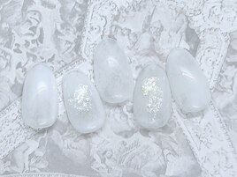 白シンプルネイル