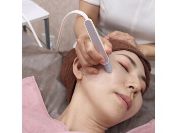 クリスタルミー 横須賀(Crystal me)の写真/【人気毛穴ケア】つるん♪としたお肌に思わず感動◎普段落としきれないメイクをキレイにお掃除♪