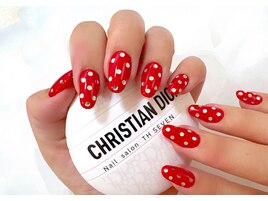 キラキラ水玉ネイル!