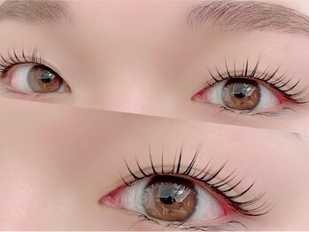 ウララ バイ ロキエ(u-LALA by ROCHIE)の写真/経験豊富なスタッフによる施術で理想のお目元に♪丁寧なカウンセリングと施術で初めての方にもオススメ★