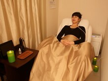 コラーゲンマシン スイソニア よもぎ蒸し ツリー(Tree)/《スイソニア：施術中》