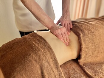 中野れいわ堂整体サロン/オイルと筋膜リリースでお腹◎