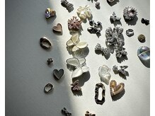 オヴィネイル(Ovi NAIL.)の雰囲気（かわいいパーツも沢山ご用意しております♪パーツ追加¥55～）