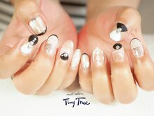 タイニーツリー(Tiny Tree)/個性派ネイル