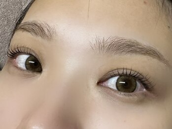 キュアルーム(CURE ROOM)の写真/《NEW☆まつげパーマ+美容液コーティング》モチの良さ◎自まつげを大切にしながら自分史上最高のお目元へ♪