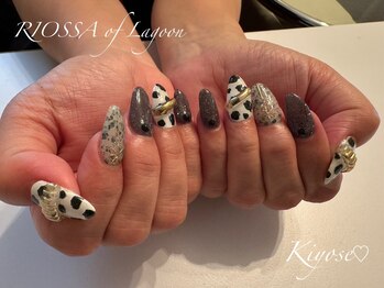リオッサ オブ ラグーン(RIOSSA of Lagoon)/牛柄×アクセサリーネイル