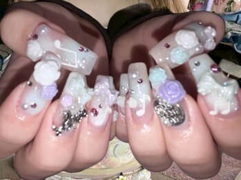 ヘヴン(heaven)の写真/【パーツ&シール豊富にご用意♪】パーツのお持ち込みもOK!自分だけのとっておきネイルが叶う♪