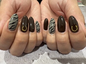 レビー(Revie)/アート