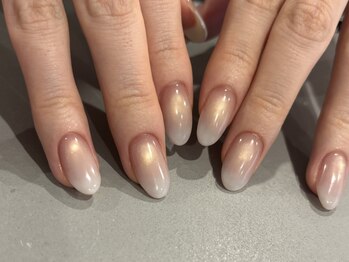コラット シグネチャー(KORAT signature)/うるうるマグネットネイル