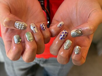 サンブラウン(SUN BROWN)の写真/あなたの『好き』を形に！他にない個性派アートは持ち込み可能で再現性◎手元を彩るデザイン