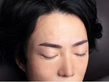 メロウプラス(mellow+)の写真/【京橋で大人気/完全個室のメンズ眉毛専門店】眉毛サロンが初めての方からも気軽に来店しやすいと大好評◎