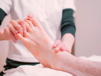 イークティー(iik thii)の写真/【男性も大歓迎】オイル/足ツボ/ヘッド/タイ古式/腸もみの中から組み合わせ自由クーポンがオススメ！