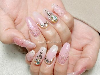 ブリージョ(Brillo)/ハンドデザイン