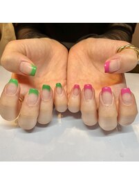 カラフルフレンチネイル