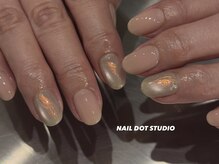 ネイルドットスタジオ 堺筋本町(NAIL DOT STUDIO)/マグネット×波っぽデザイン