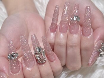 エスフィーネイルサロン リシェル(Esfy nailsalon Richer)の写真/スカルプ好きが集まるサロン★【10本フリーARTプラチナコース3h ¥16800】パーツの種類も豊富◎ギラギラもOK